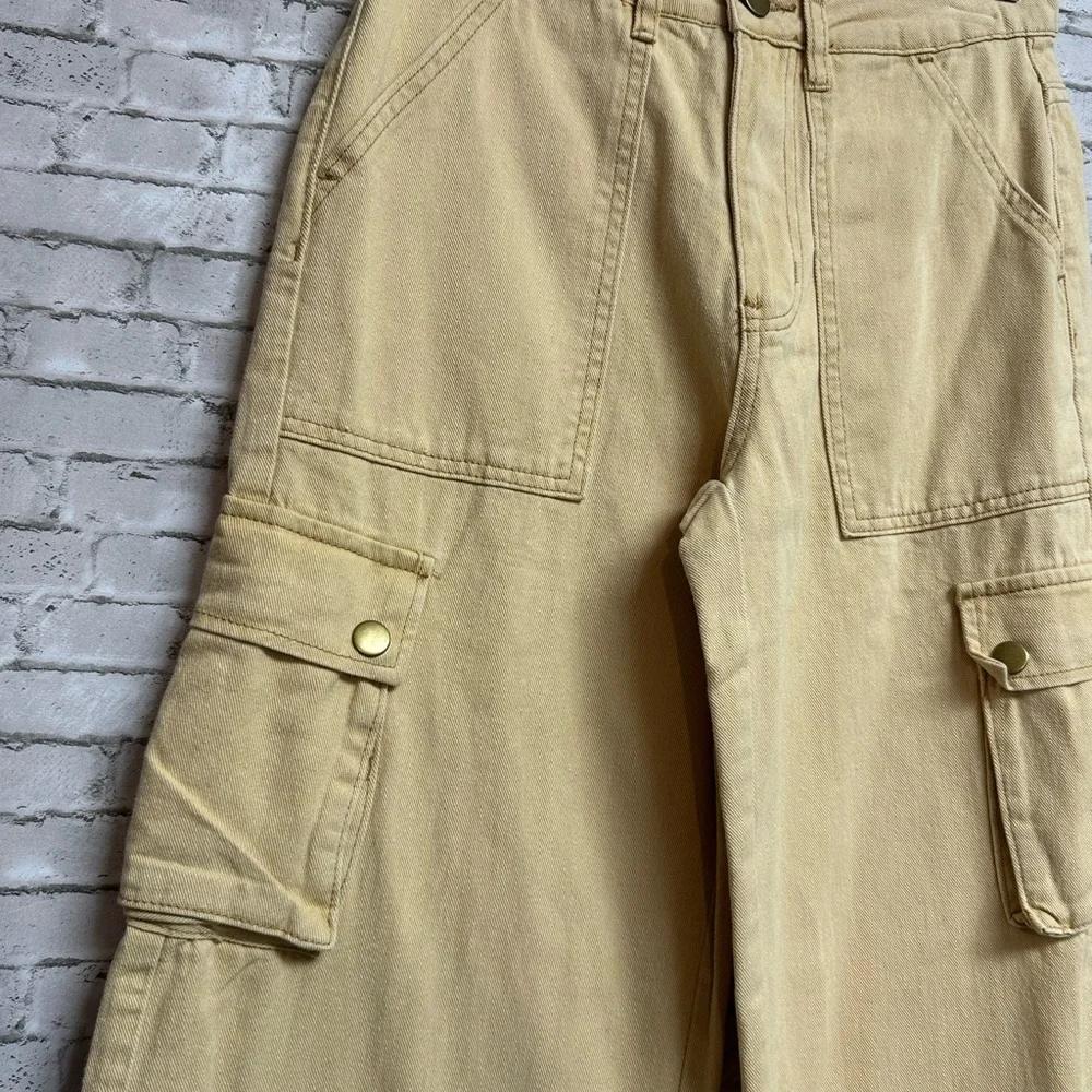 SHEIN Women's XS/2 Tan Cargo Carpenter Jeans Wide Leg